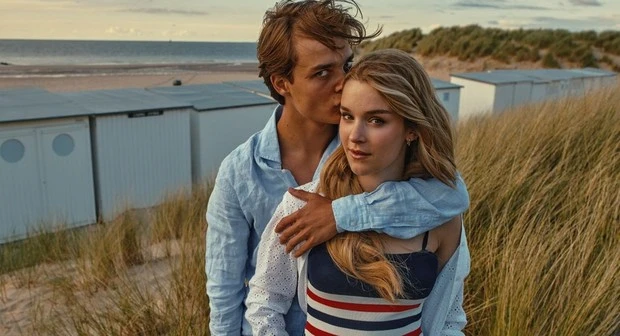 High Tides (Phần 1) - Knokke Off (Season 1)